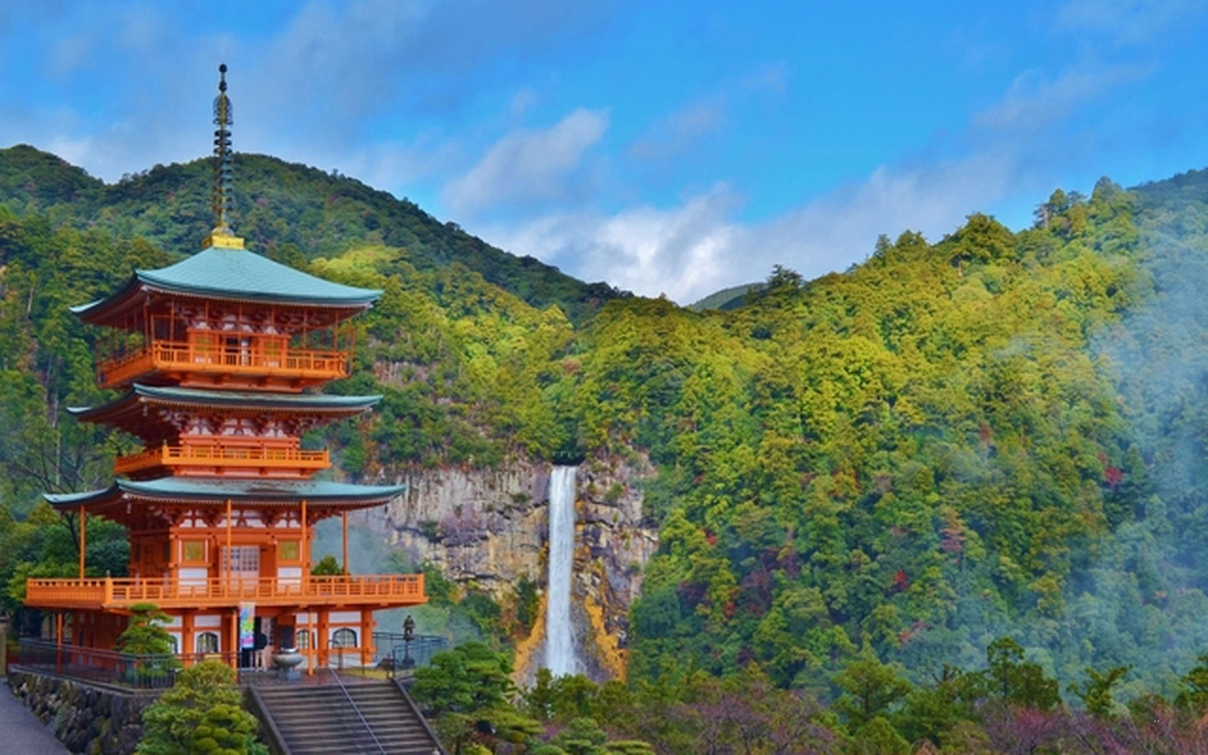 Townscapes and sightseeing spots in Wakayama