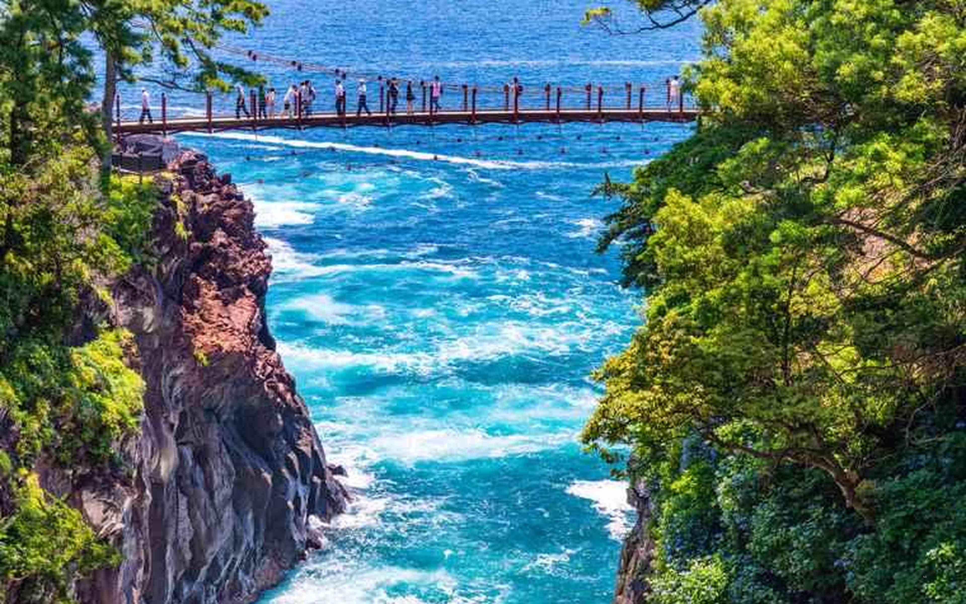 Townscapes and sightseeing spots in Atami